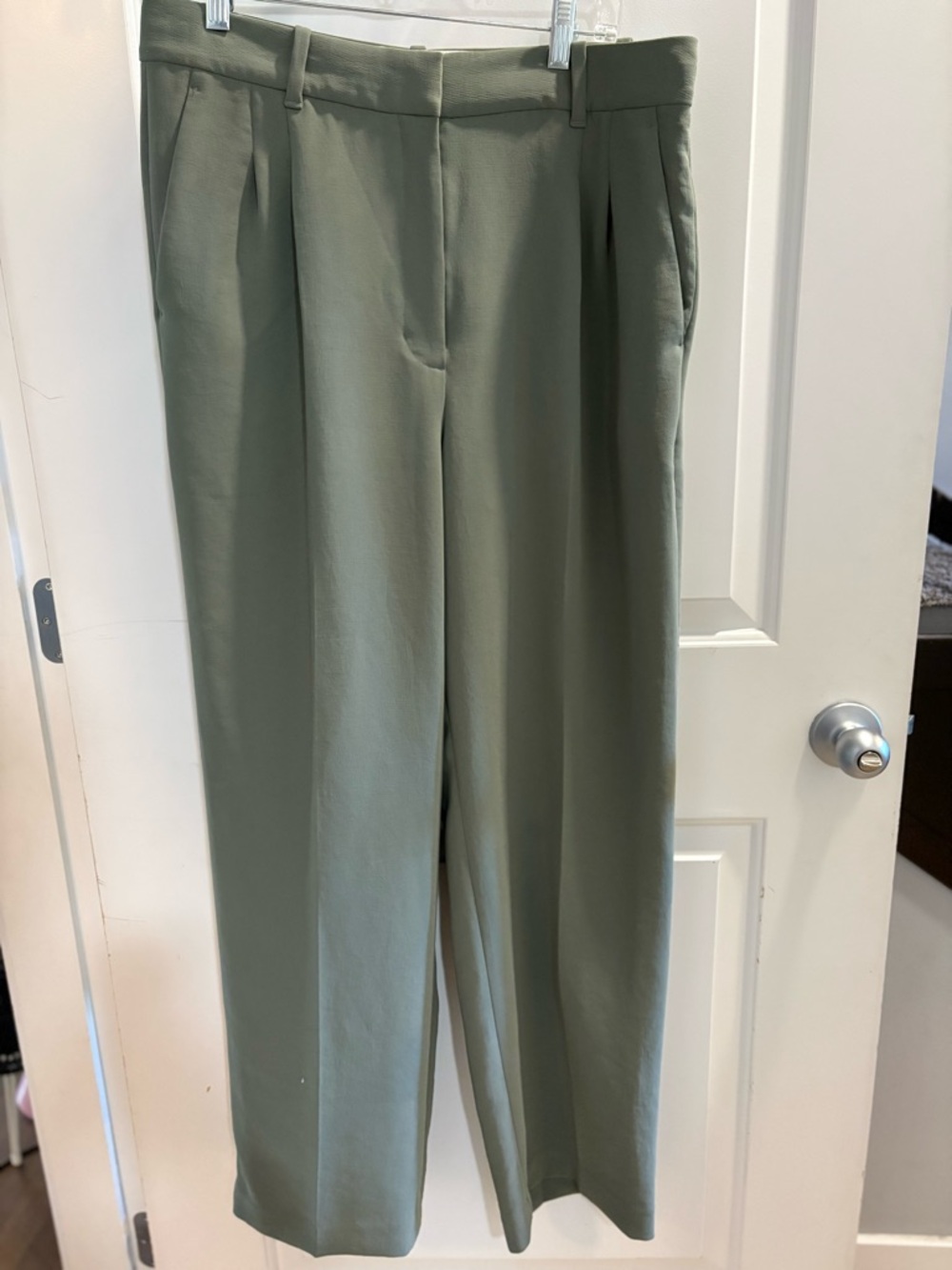 Aritzia Effortless Pants Size 12 Sage Green Wide Leg High Rise Workwear